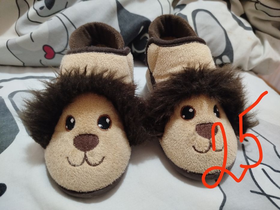 Дитяче взуття 25 - 30 розмір кросівки, сандалі, ботинки, кеди, мокасин