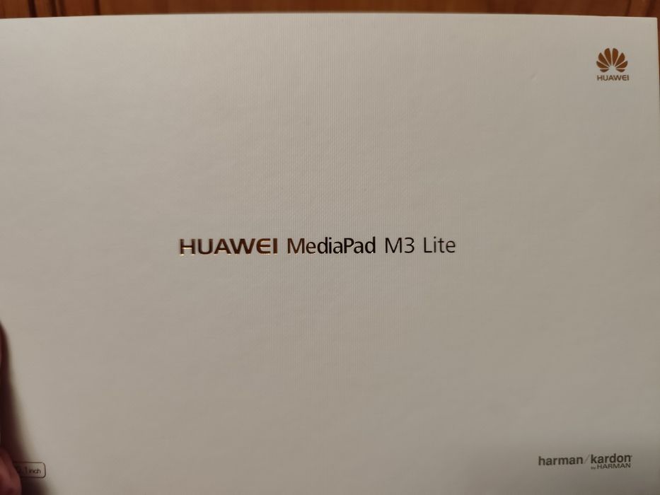 Продам планшет Huawei MediPad M3 Lite с сим-картой,3/32Gb, 10"