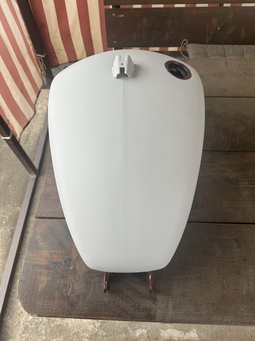 Harley Davidson топливный бак 61000675