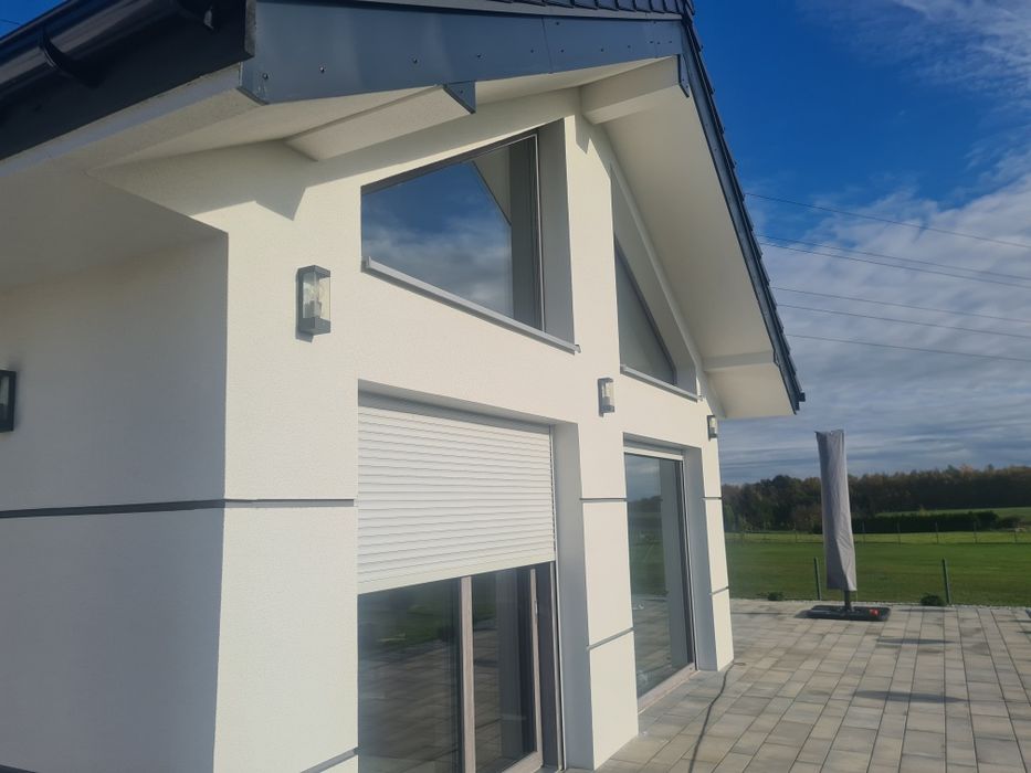 tynkowanie elewacji natryskowe tradycyjne termin na  rok 2025