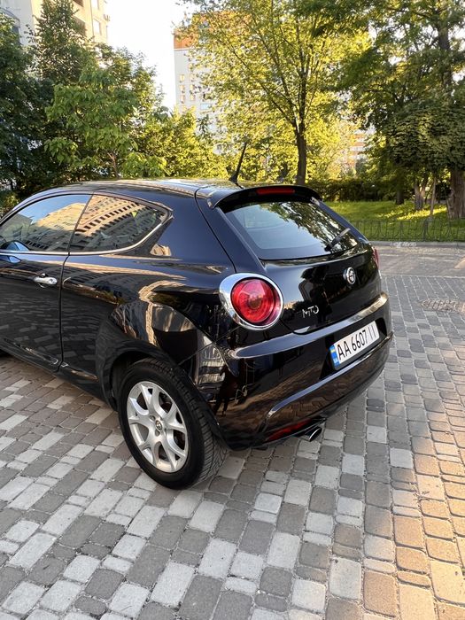 Продам машину Alfa Romeo