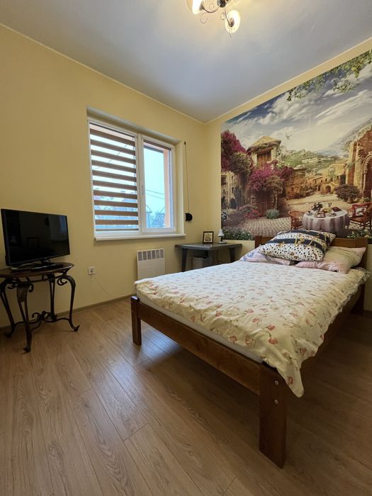 Готовий будинок біля лісу,поруч міста,готовий до заселення.