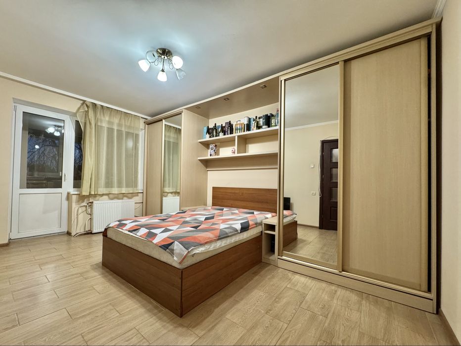 Оренда затишної 2-кімнатної квартири на Південно-Кільцевій (низ)