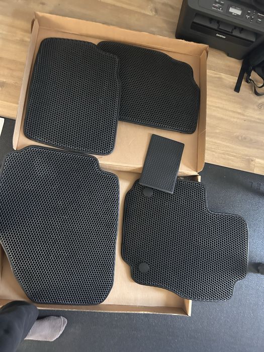 Dywaniki samochodowe EVA