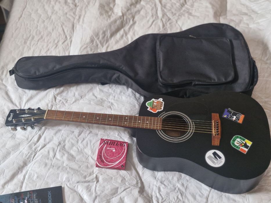 Продам Гитару Cort (новая)
