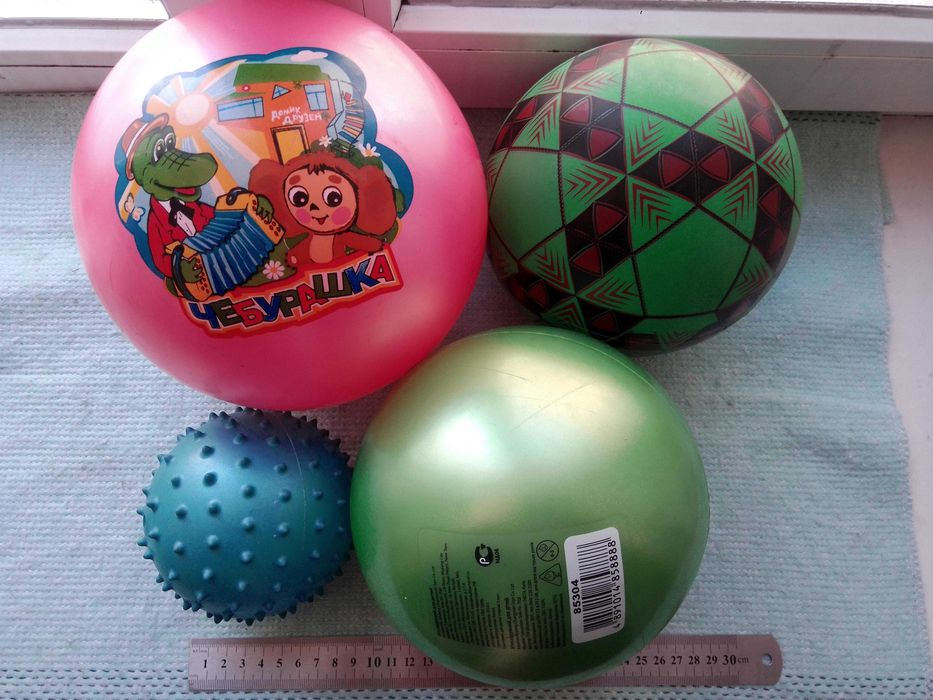 Детский мяч маленький средний б/у