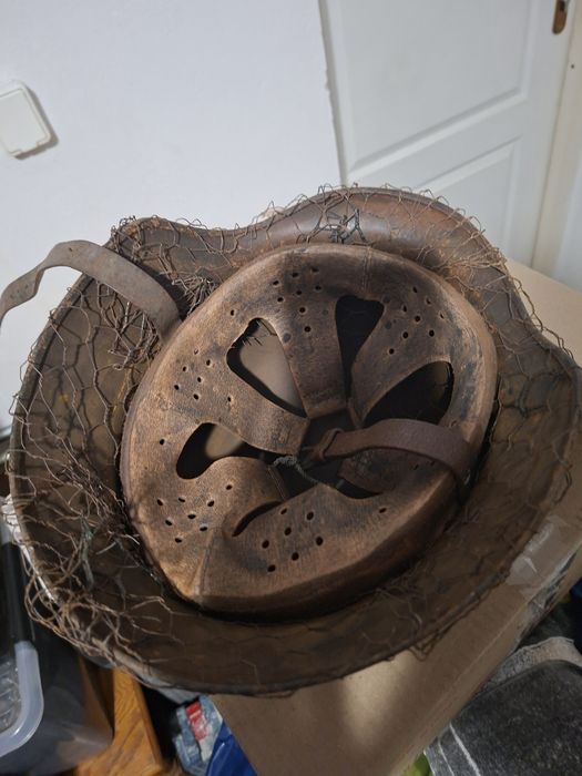 WW2 Stahlhelm M42