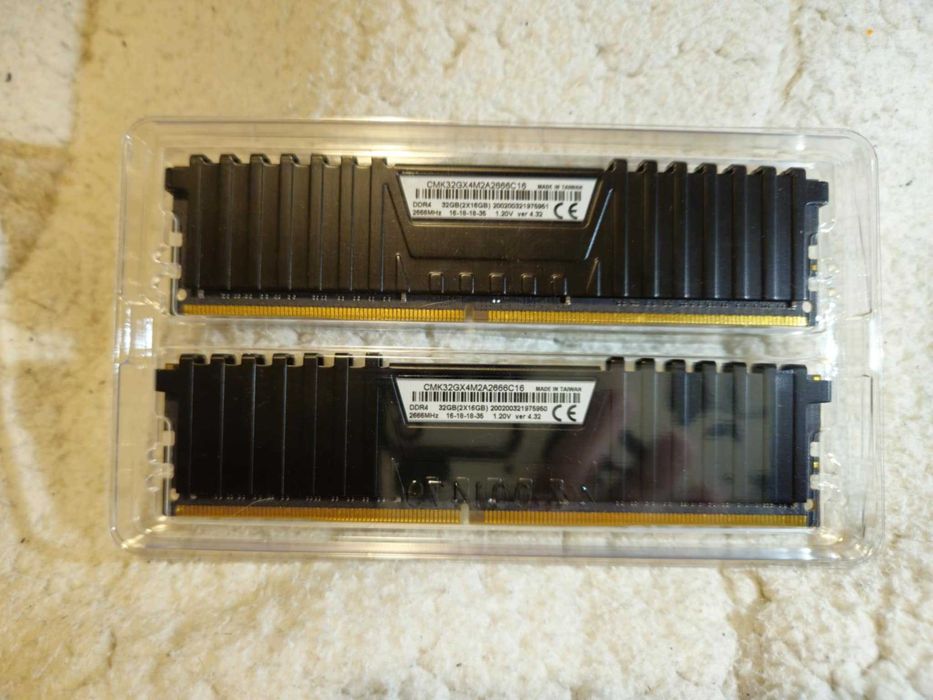 Corsair Vengeance LPX DDR4 2×16 GB 2666 MHz – with original box64740762378369121