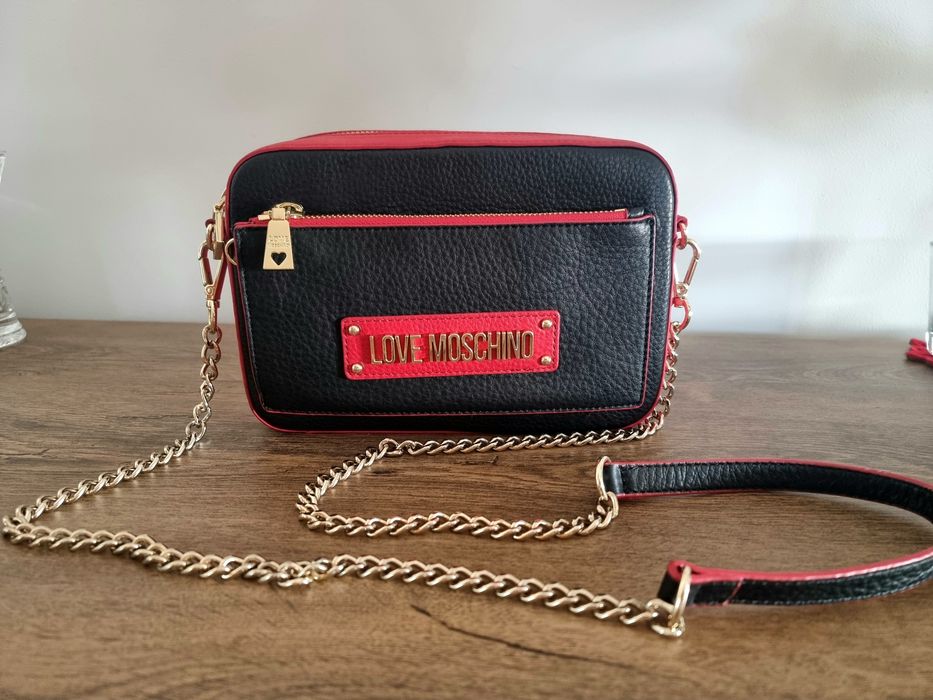 Love Moschino torebka na łańcuszku skórzana jak nowa