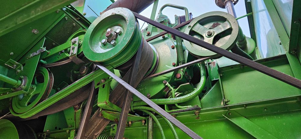 Комбайн зернозбиральний John Deere 1042 2.6m