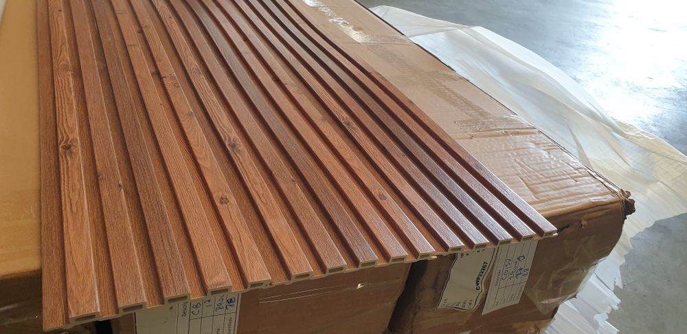 Ripado de parede em WPC