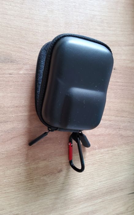 Przenośne etui na kamerę sportową