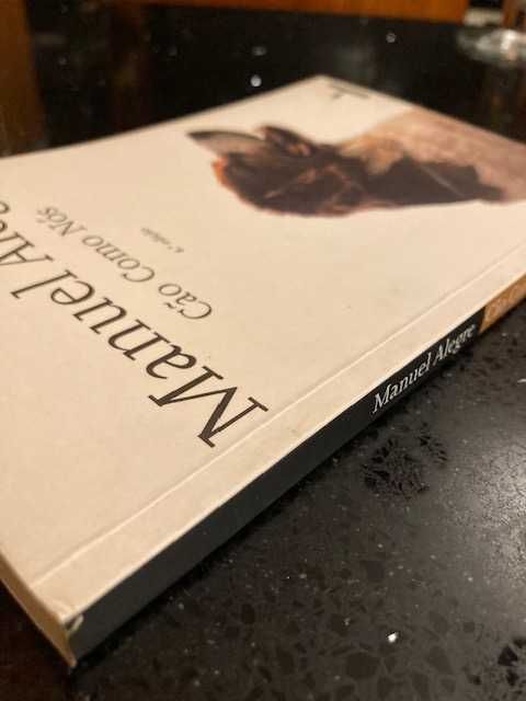 Livro Cão Como Nós de Manuel Alegre