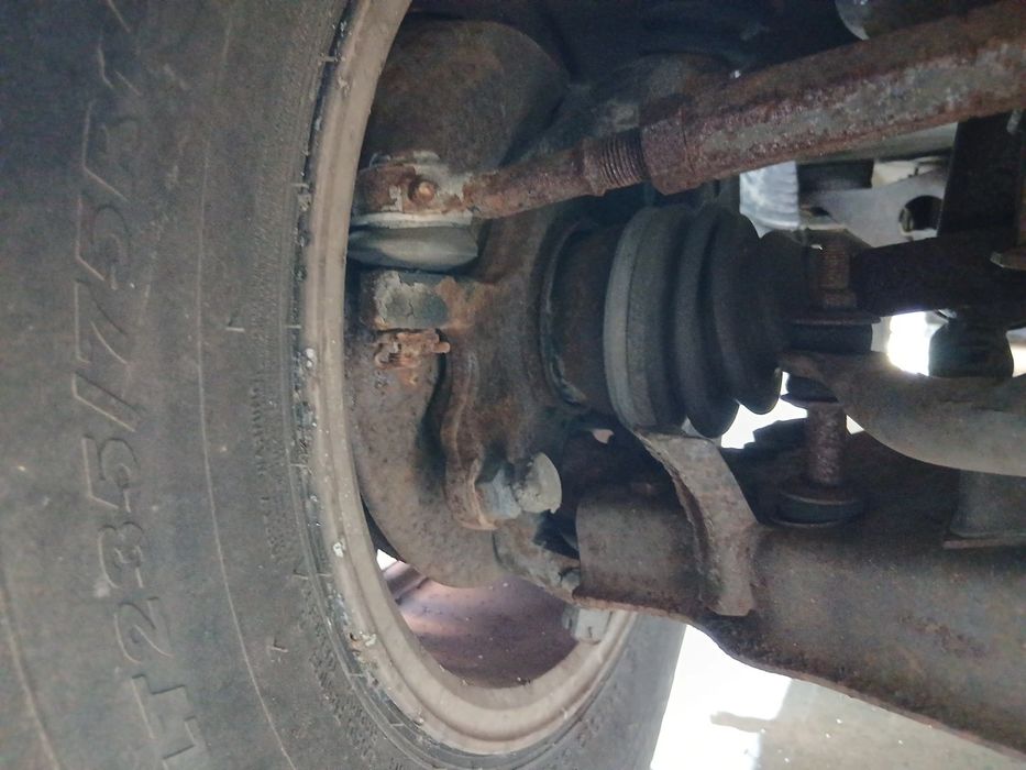 Manga de eixo frente direita NISSAN Terrano I (WD21)
