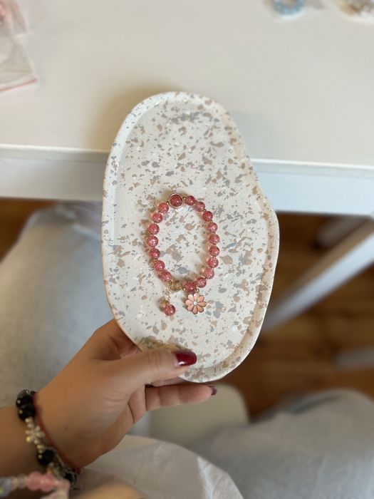 Bransoletka ze stokrotką