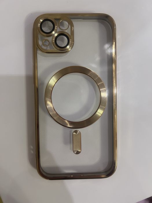 Чохол новий на Iphone 13 золотий колір із захистом на камеру