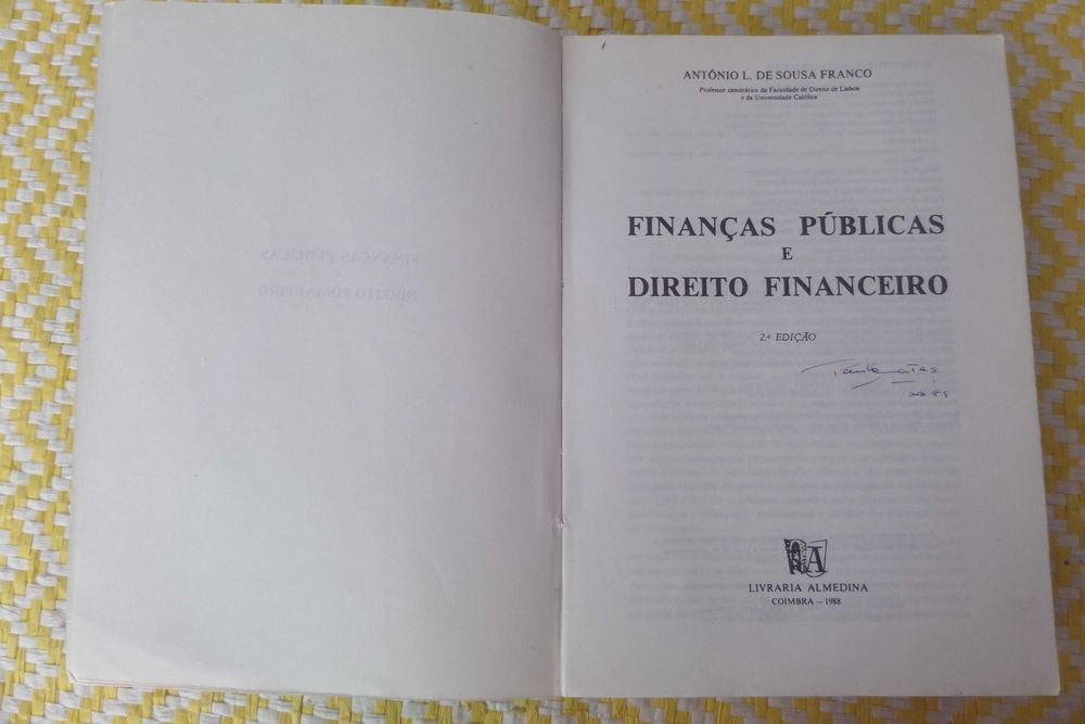 Finanças Públicas e Direito Financeiro – 
António L. de SOUSA FRANCO
