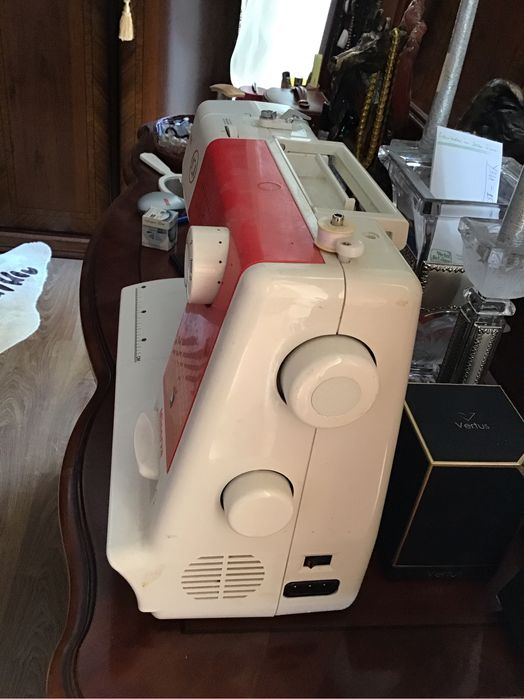 Швейная машинка Minerva М-190