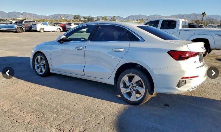 2023 год Audi A3 PREMIUM