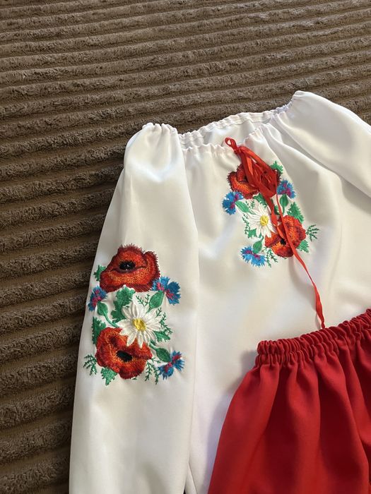 Продам вишиванку( +юбка)