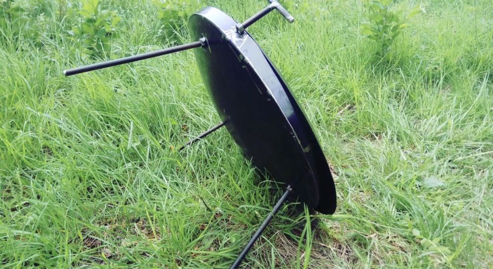 Сковорода із диску борони з підставкою для вогню! Из диска бороны Садж