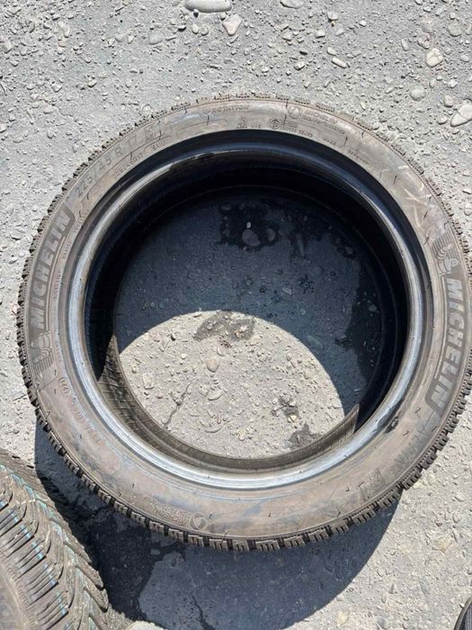 Шини 225/45 R17 пара Michelin, 7,5мм зима