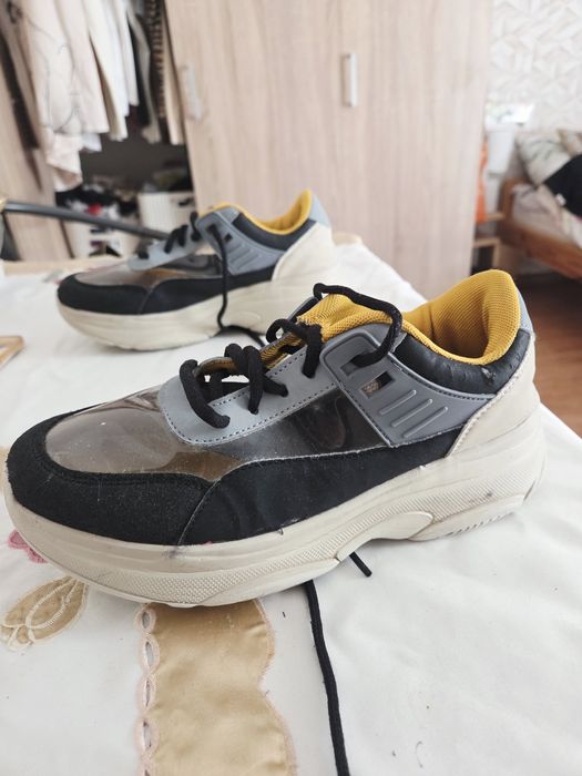 Sneakers zara 38 czarnozolte cudo