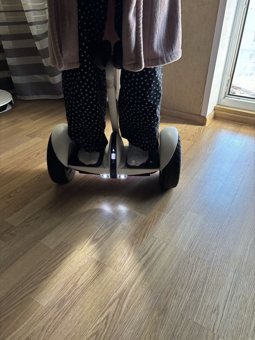 Продам сигвей ninebot