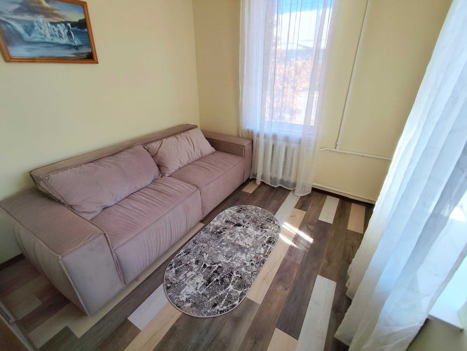 Продам в Валках часть дома в статусе квартиры