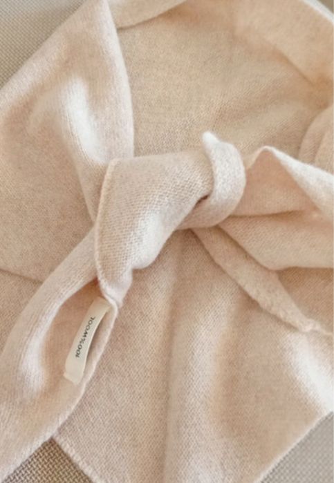Szalik trojkatny chustka wełna  wool