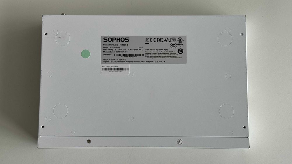 Firewall Sophos XG 135