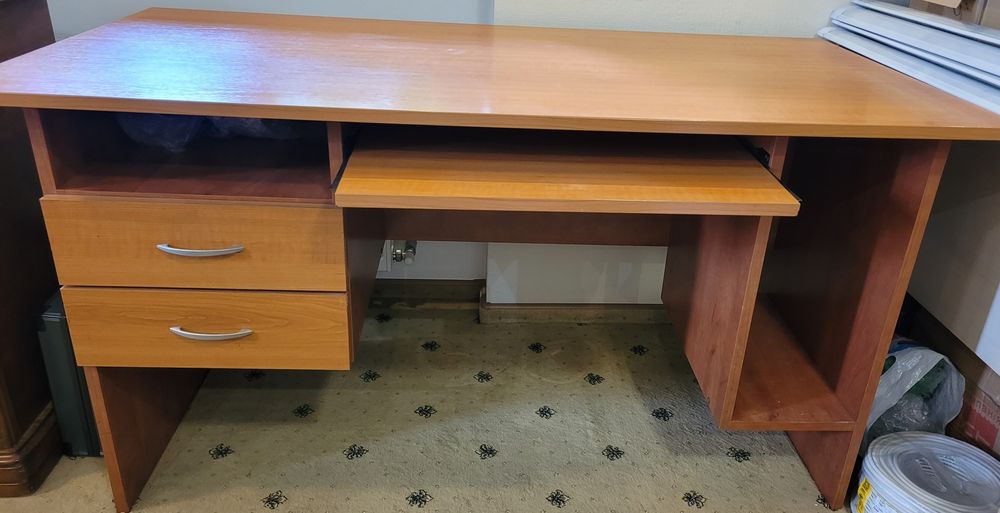 Стол письменный компьютерный