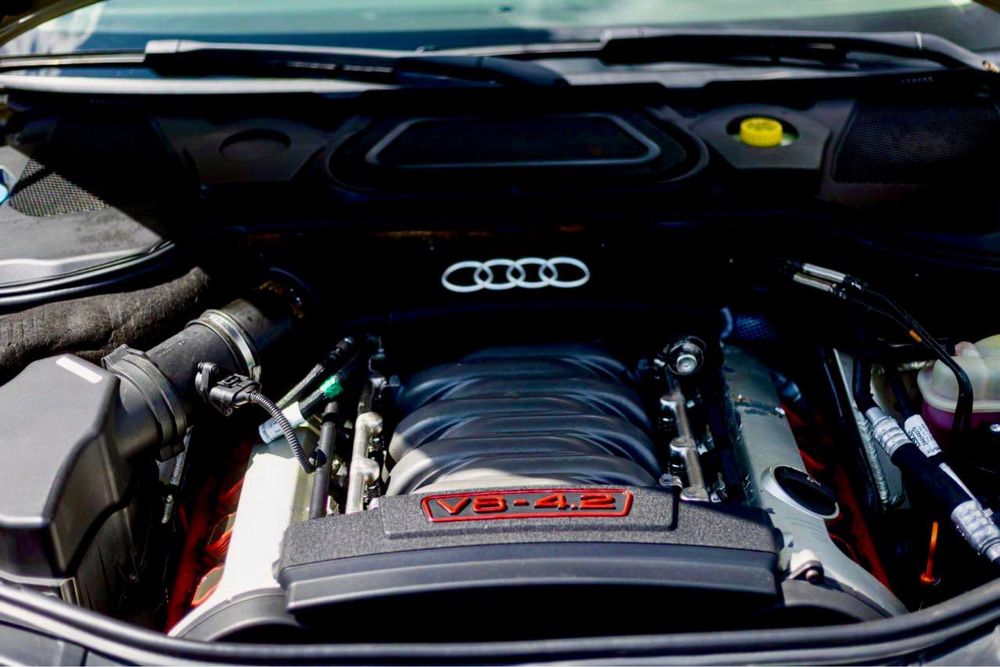 Audi A8 D3 quattro