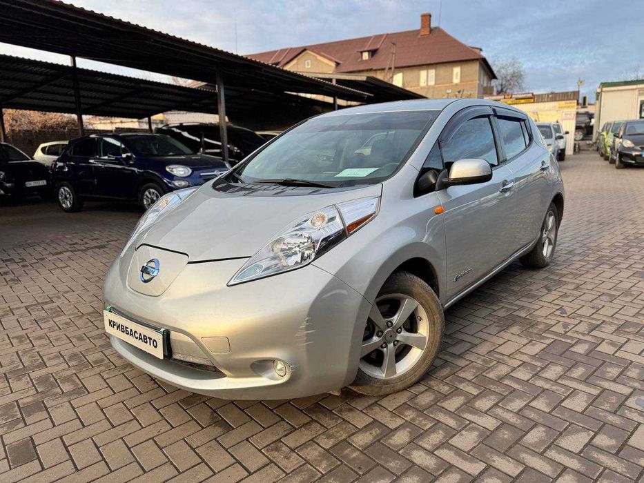Nissan Leaf 2016p.