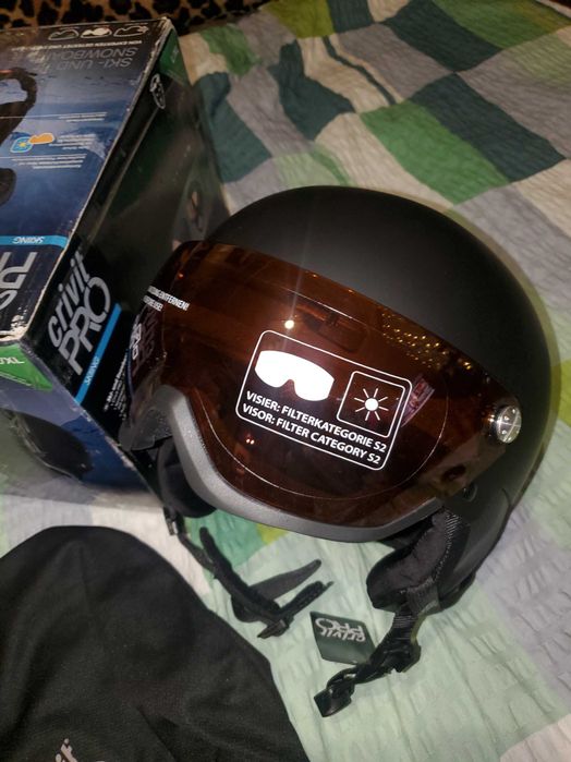 Лижний сноуборд шолом з візором фірмовий Crivit S-M /шлем Alpina L-XL