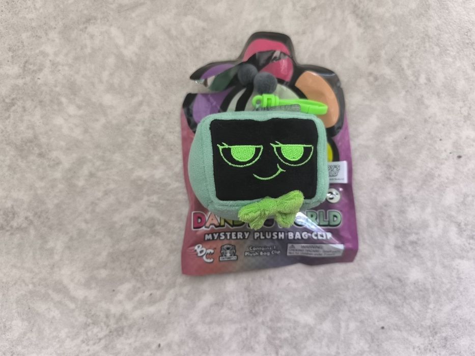 Dandy world mystery plush bag clip vee