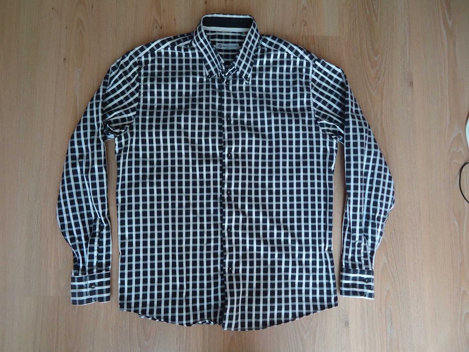 Фирменная красивая мужская рубашка с кортким рукавом, сост. новой.