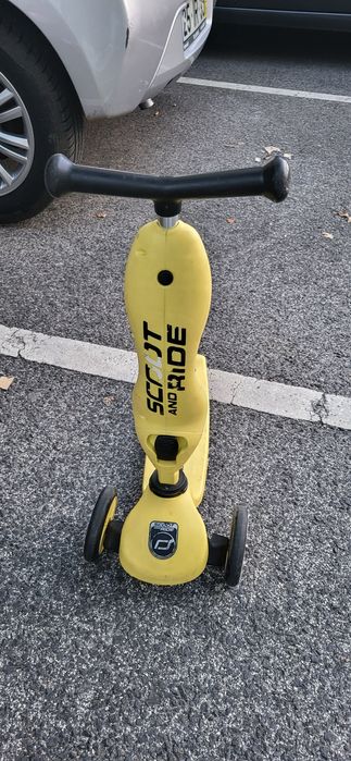 Trotinete Scoot and Ride Amarela