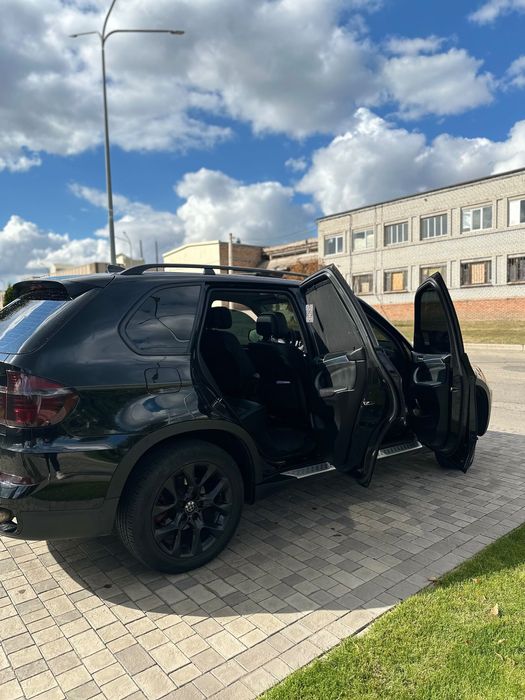 Бмв х5 продам, 2011 год