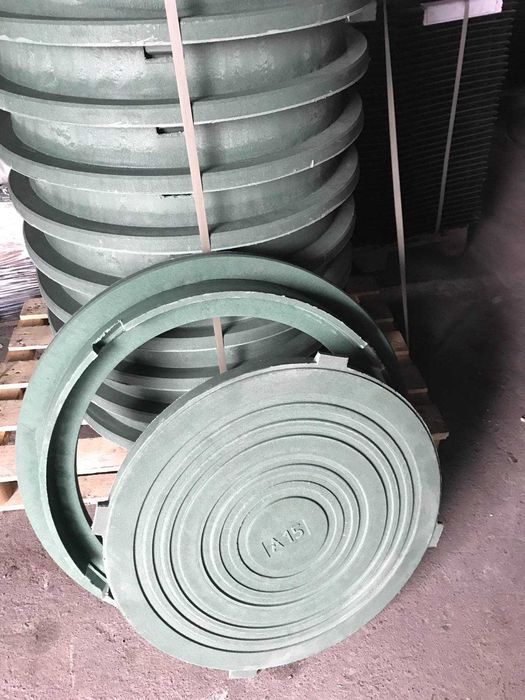 Люки каналізаційні