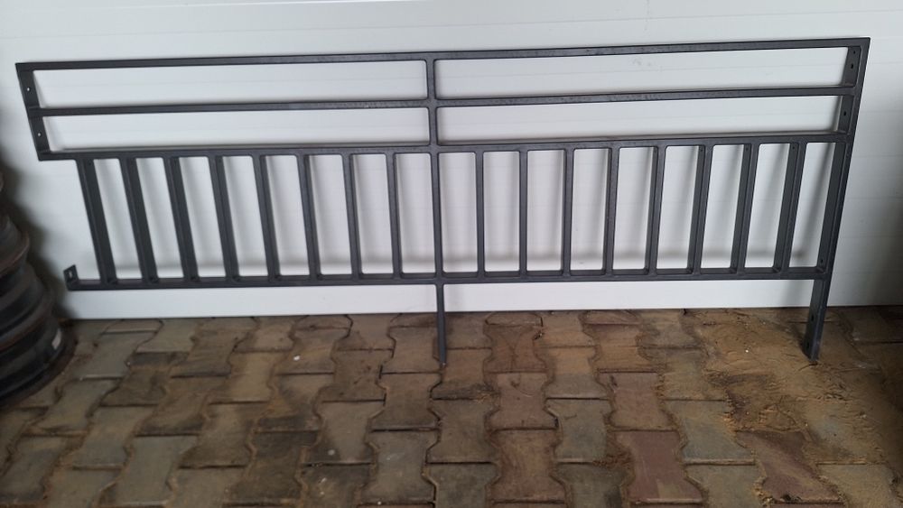 Brama przesuwna  płot