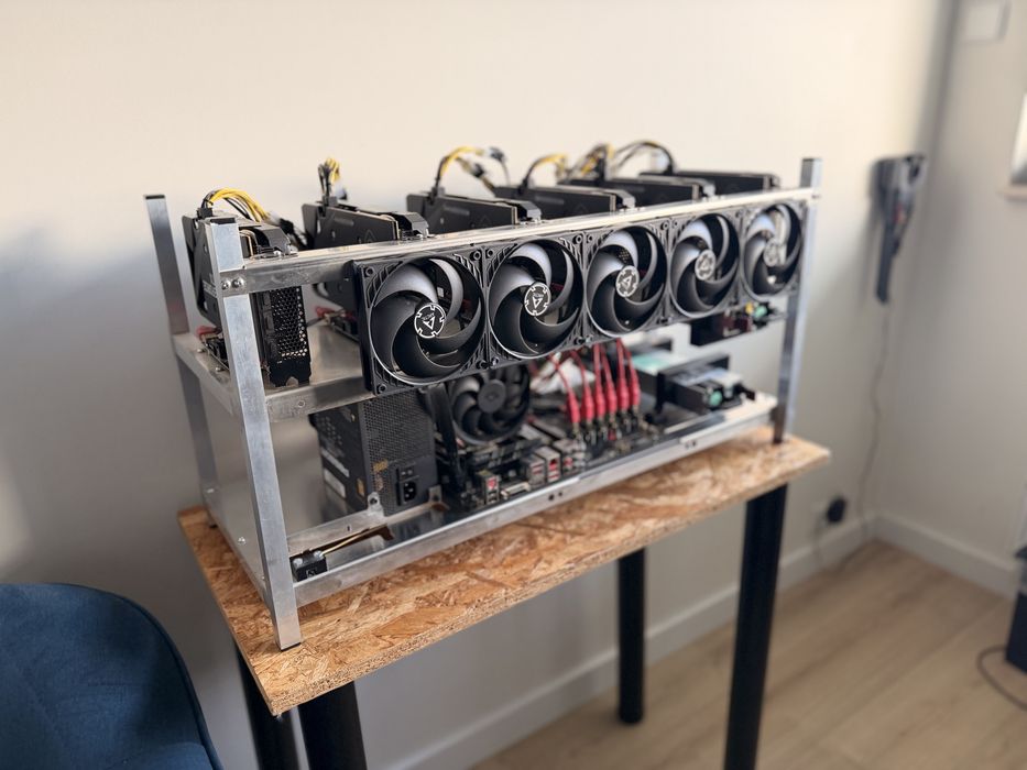 Koparka kryptowalut 6x RTX 3060 Ti 8GB - HiveOs, idealny stan