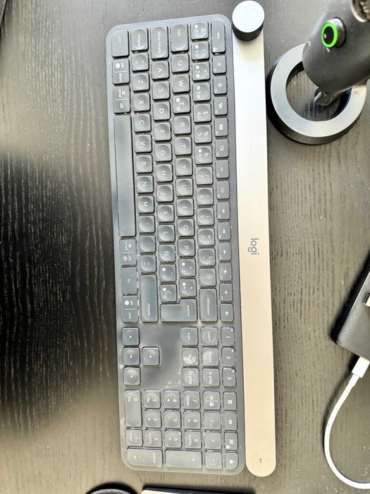 Logitech Craft bluetooth keyboard