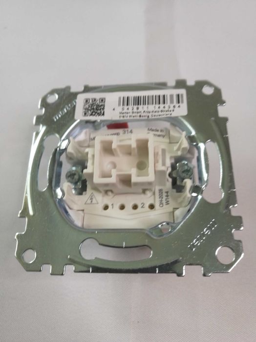 Przełącznik szeregowy - Merten