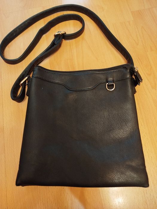 Мужская сумка  через плечо.