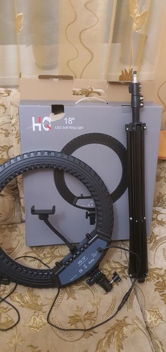 Професійна кільцева LED лампа з штативом HQ-18" 45см з тримачем.