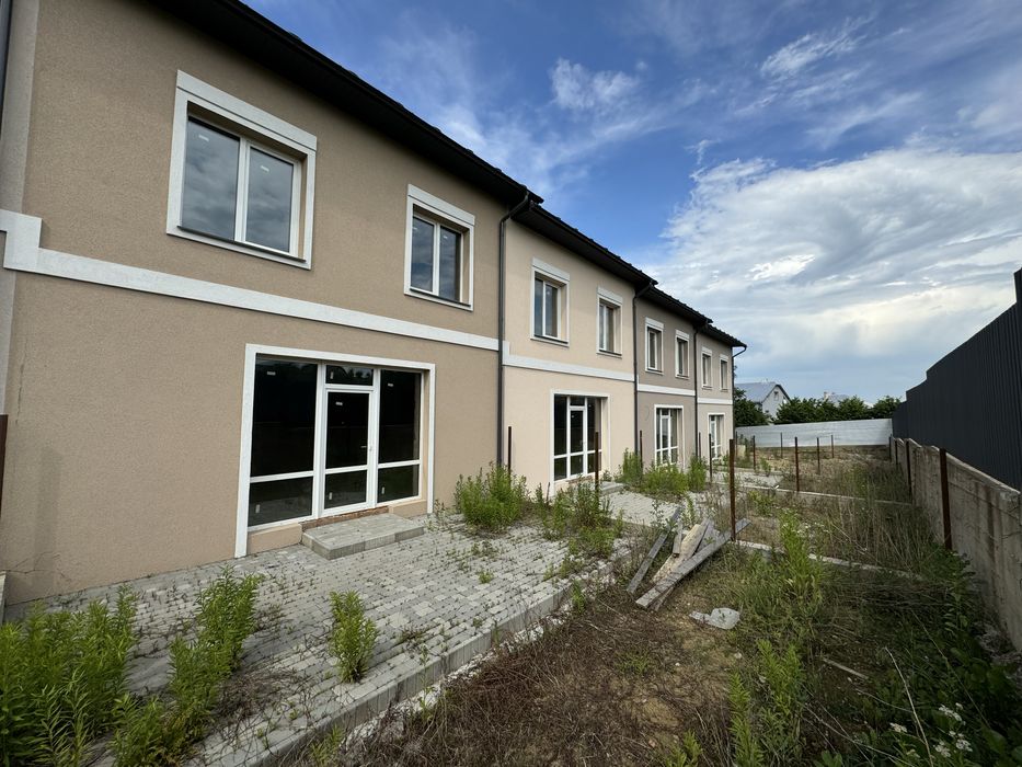 Таунхаус в Годилові (початок)