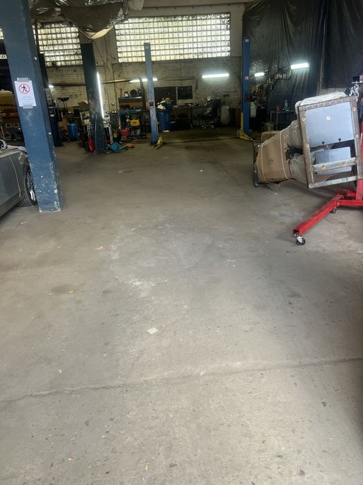 Podnośnik dwukolumnowy hydrauliczny