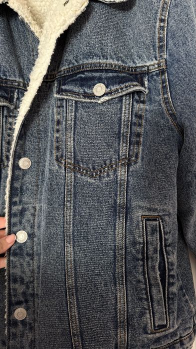 Джинсова куртка тепла bershka чоловіча