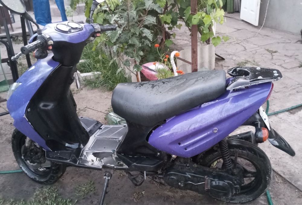 Продам скутер. Торг уместен